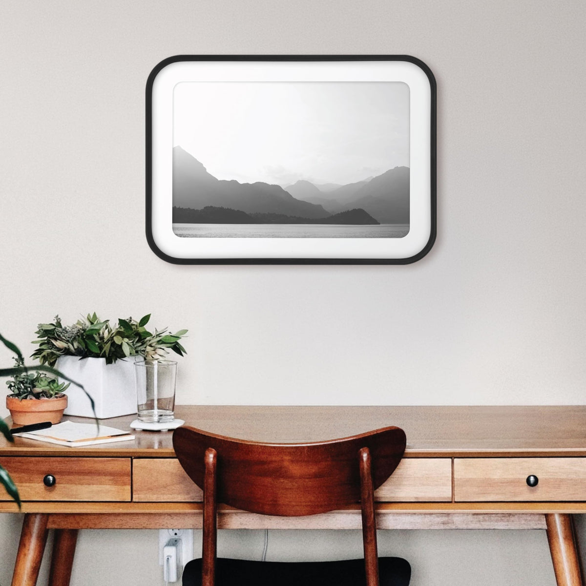 Modern Arc Matted Poster Frame, 20x28 with 16x24 Mat, Black, 1-Pack