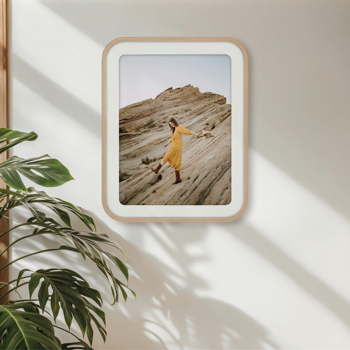 Modern Arc Matted Poster Frame, 22x28 with 18x24 Mat, Natural, 1-Pack
